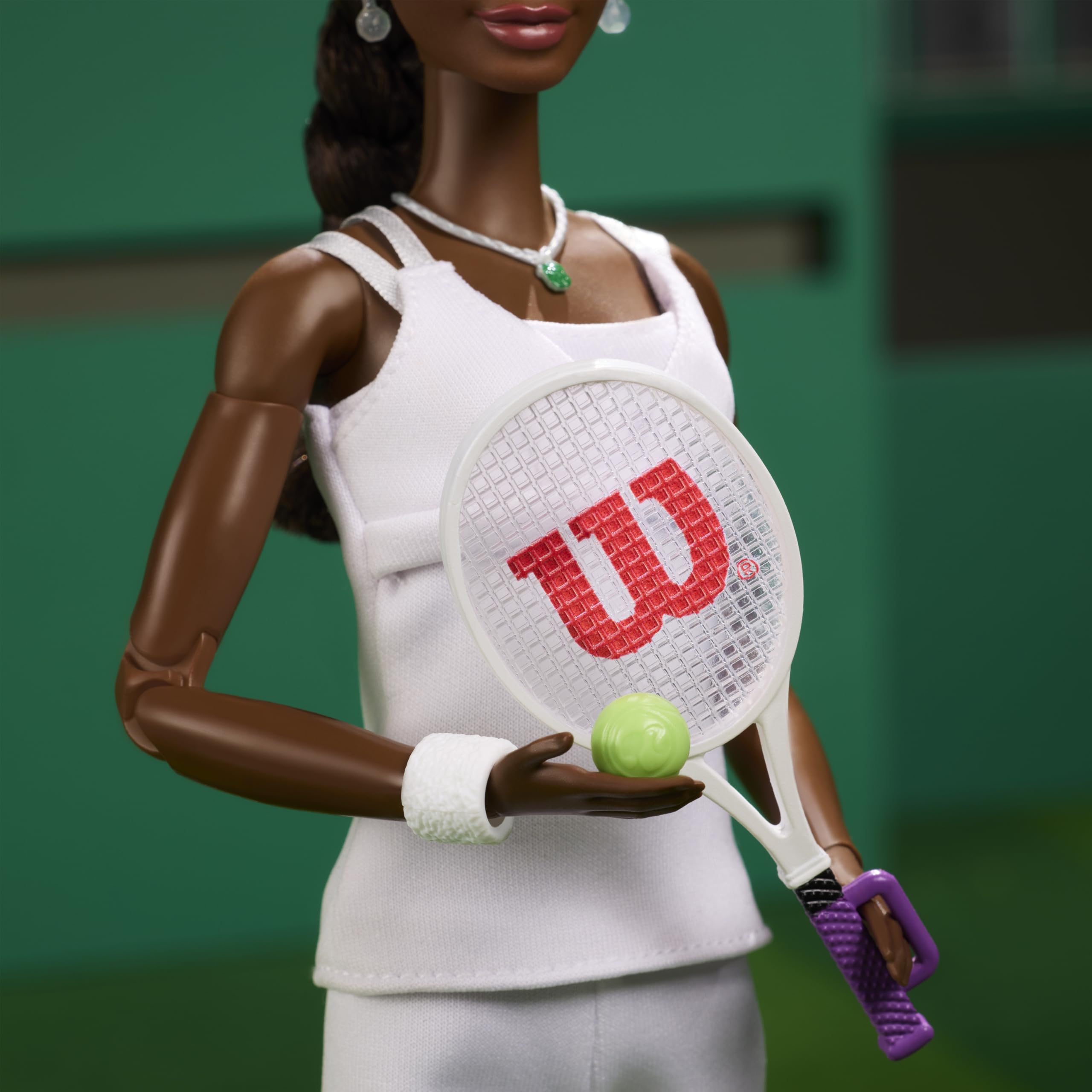 Серия Barbie Inspiring Women: модная кукла Винус Уильямс  - фото 4