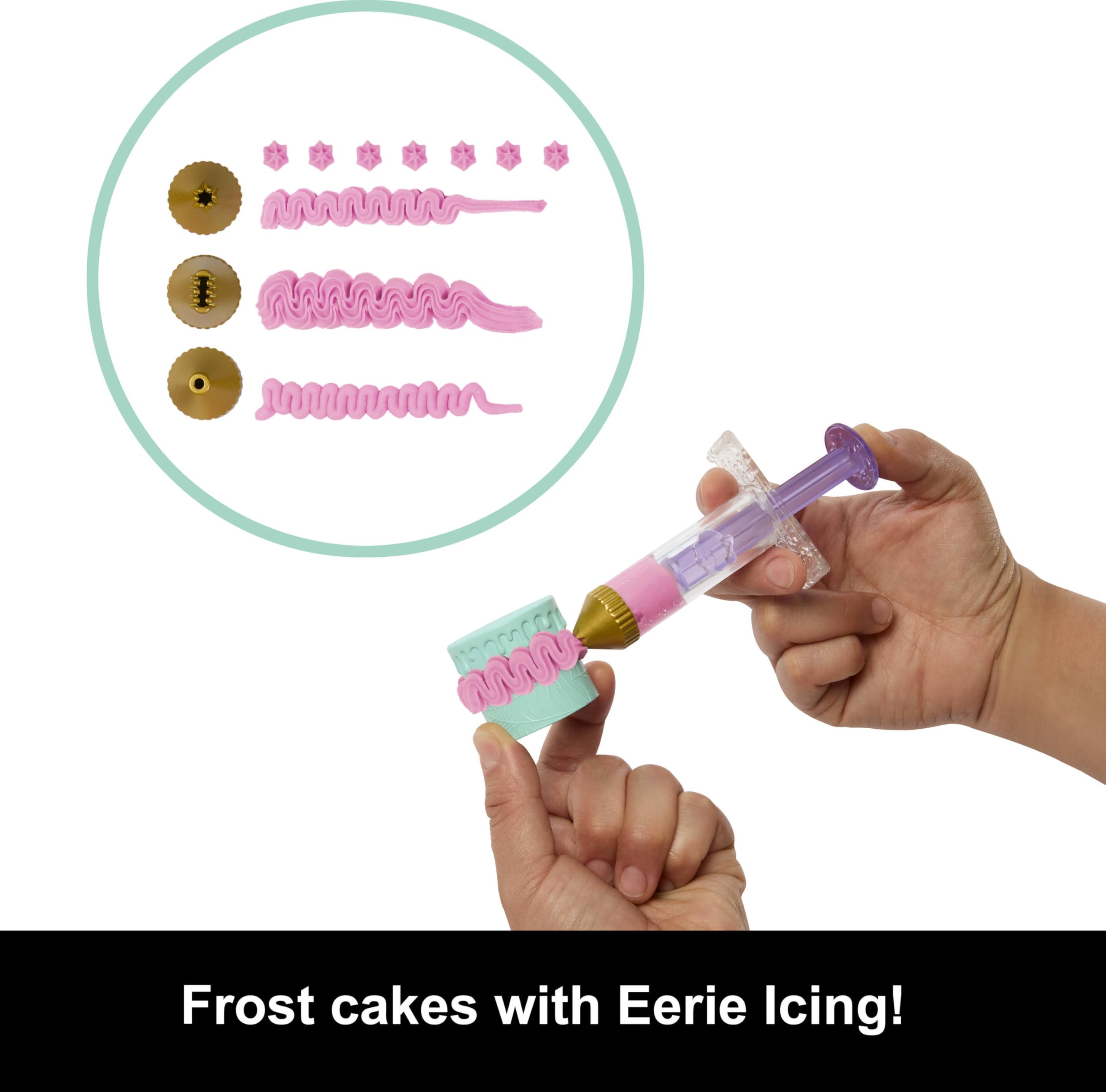 Набор «Scary Sweet Birthday Cake Kit Monster High» с куклой Клодин Вульф - фото 3